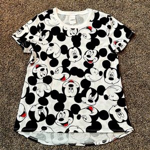 Disney Mickey Tee size M.  Like New.